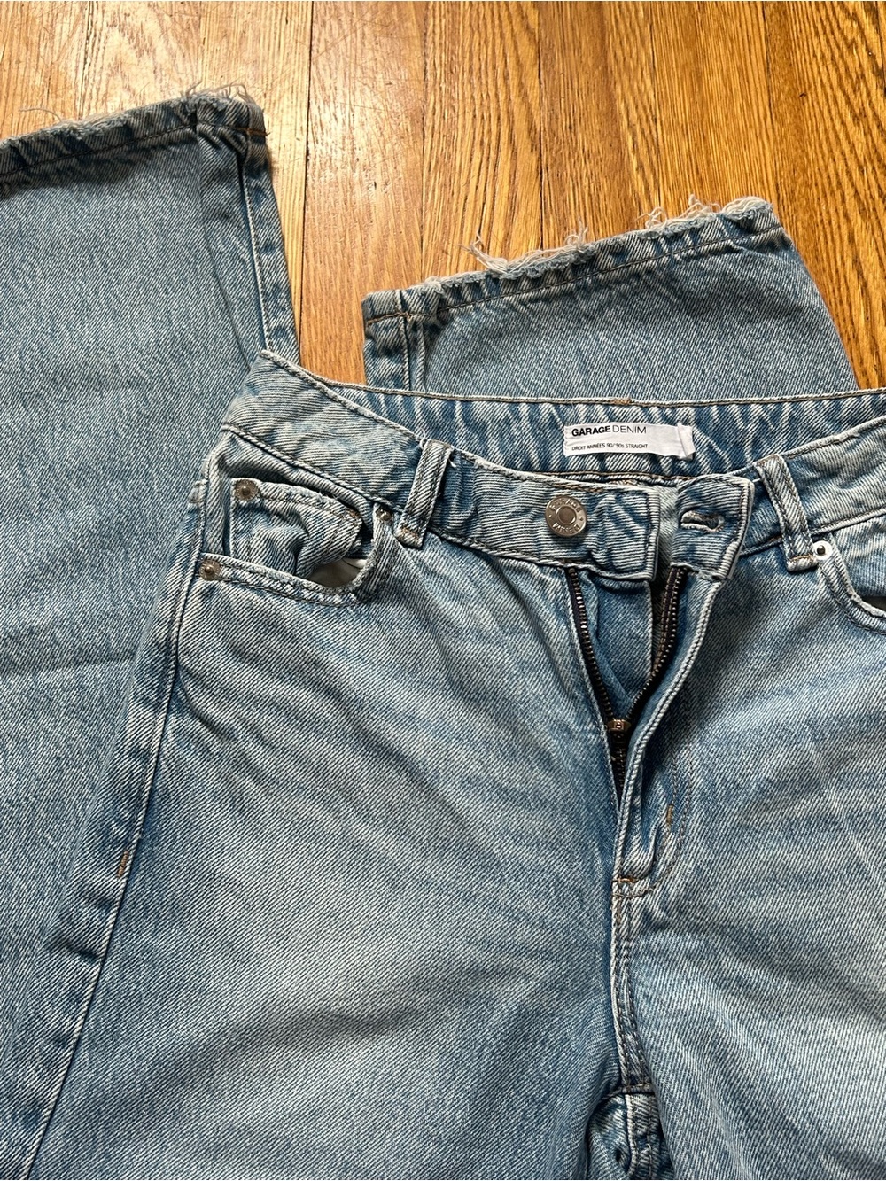 Garage 90s Straight Leg Jeans